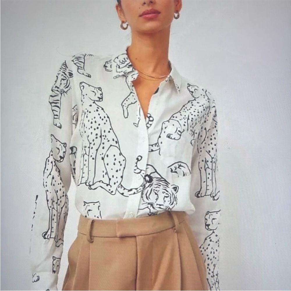 Rails Black & White Women's Big Cat “Kathryn” blouse